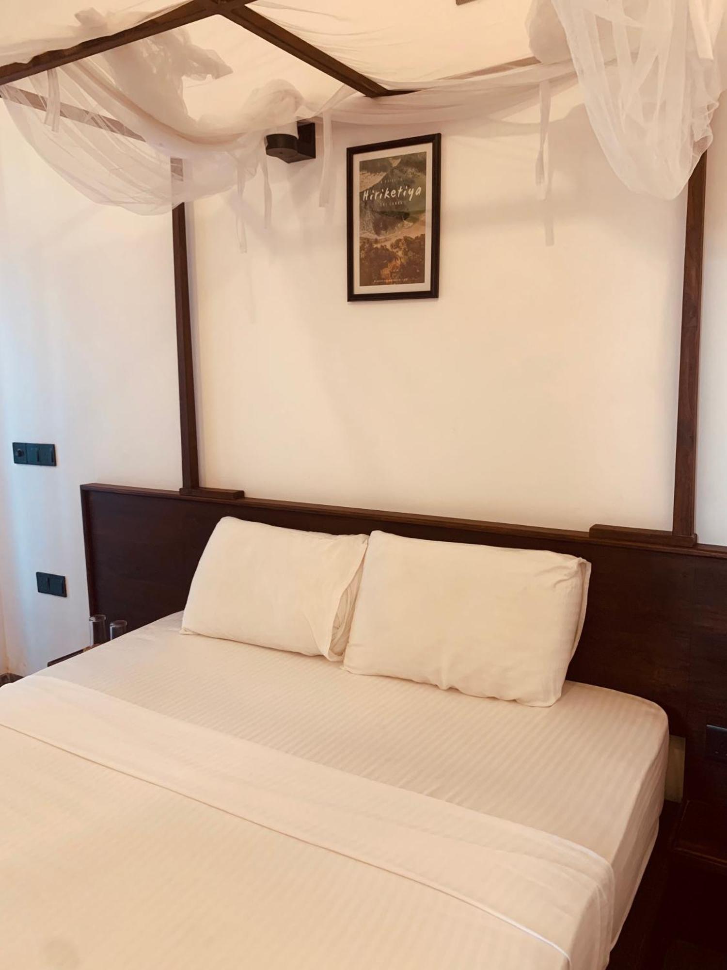 Bed and Breakfast Thaproo Bay Hiriketiya Диквелла Экстерьер фото